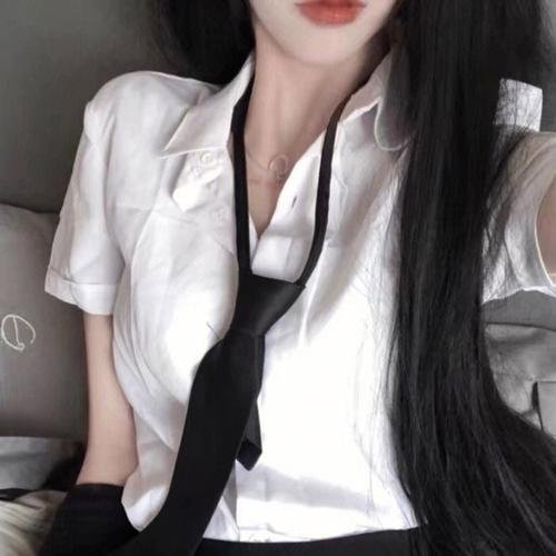 国王的全息图
